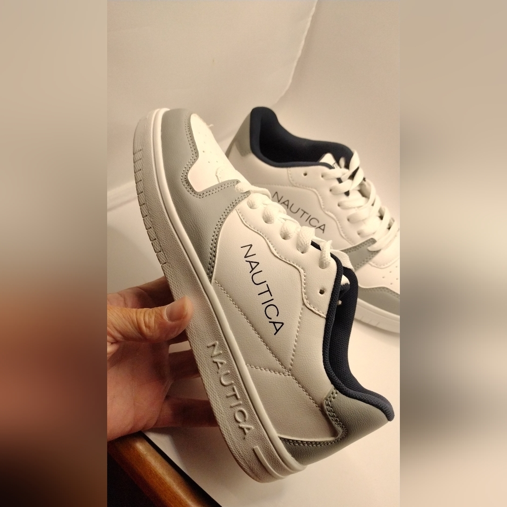Nautica Sneakers Y. Size 5 New - Picture 7 of 8